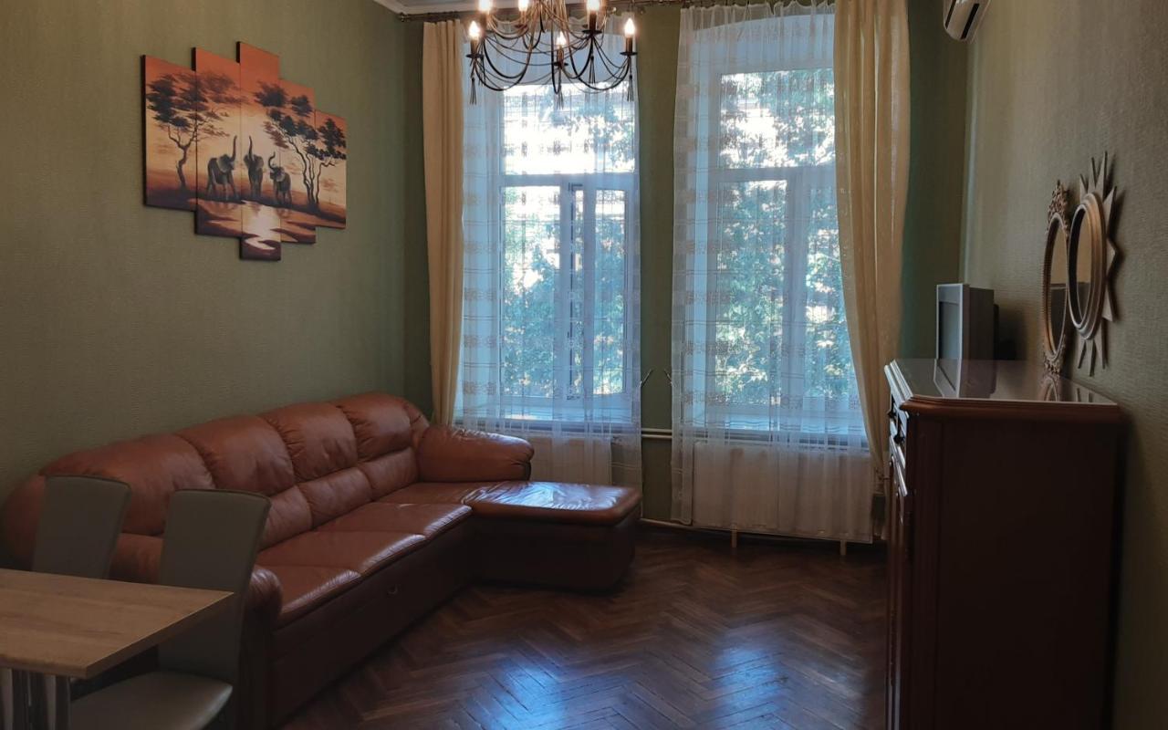 Apartment On Yevreis'Ka Street โอเดสซา ภายนอก รูปภาพ